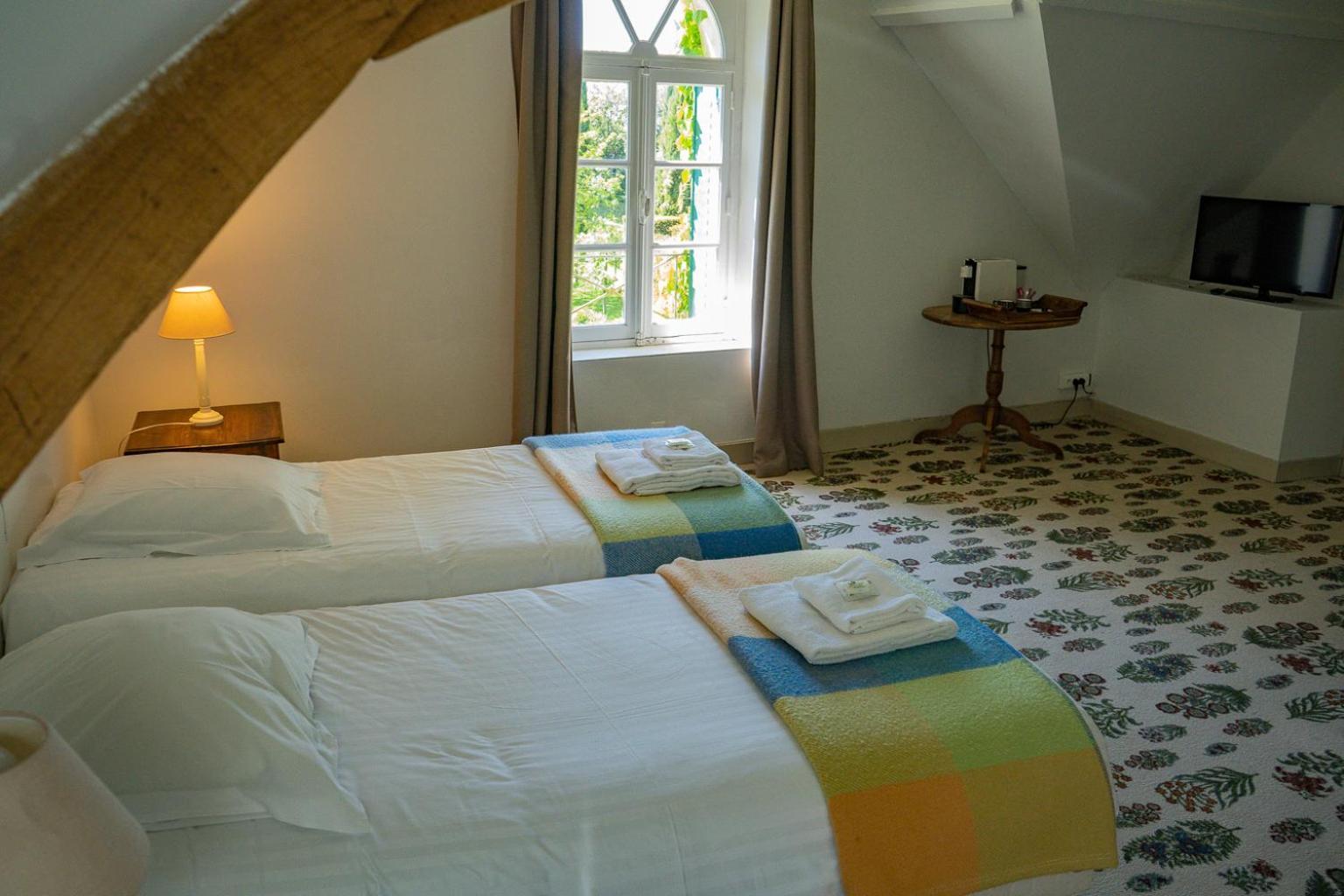 Hotel Haras De La Potardiere Crosmieres Exterior photo