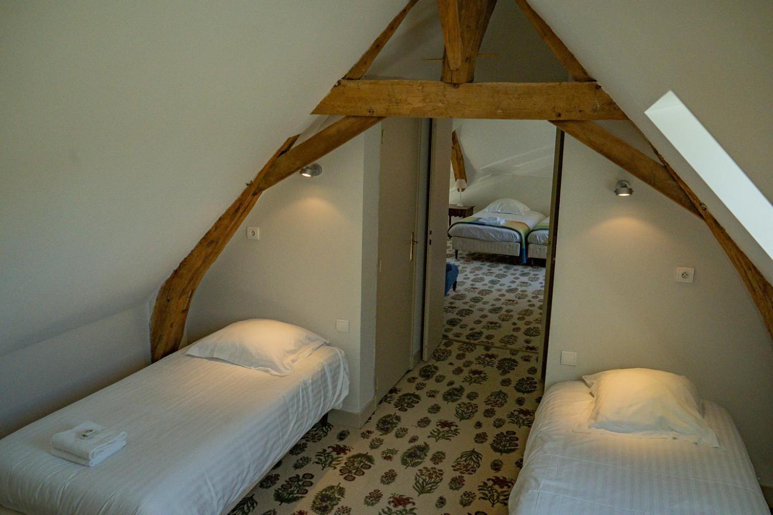 Hotel Haras De La Potardiere Crosmieres Exterior photo