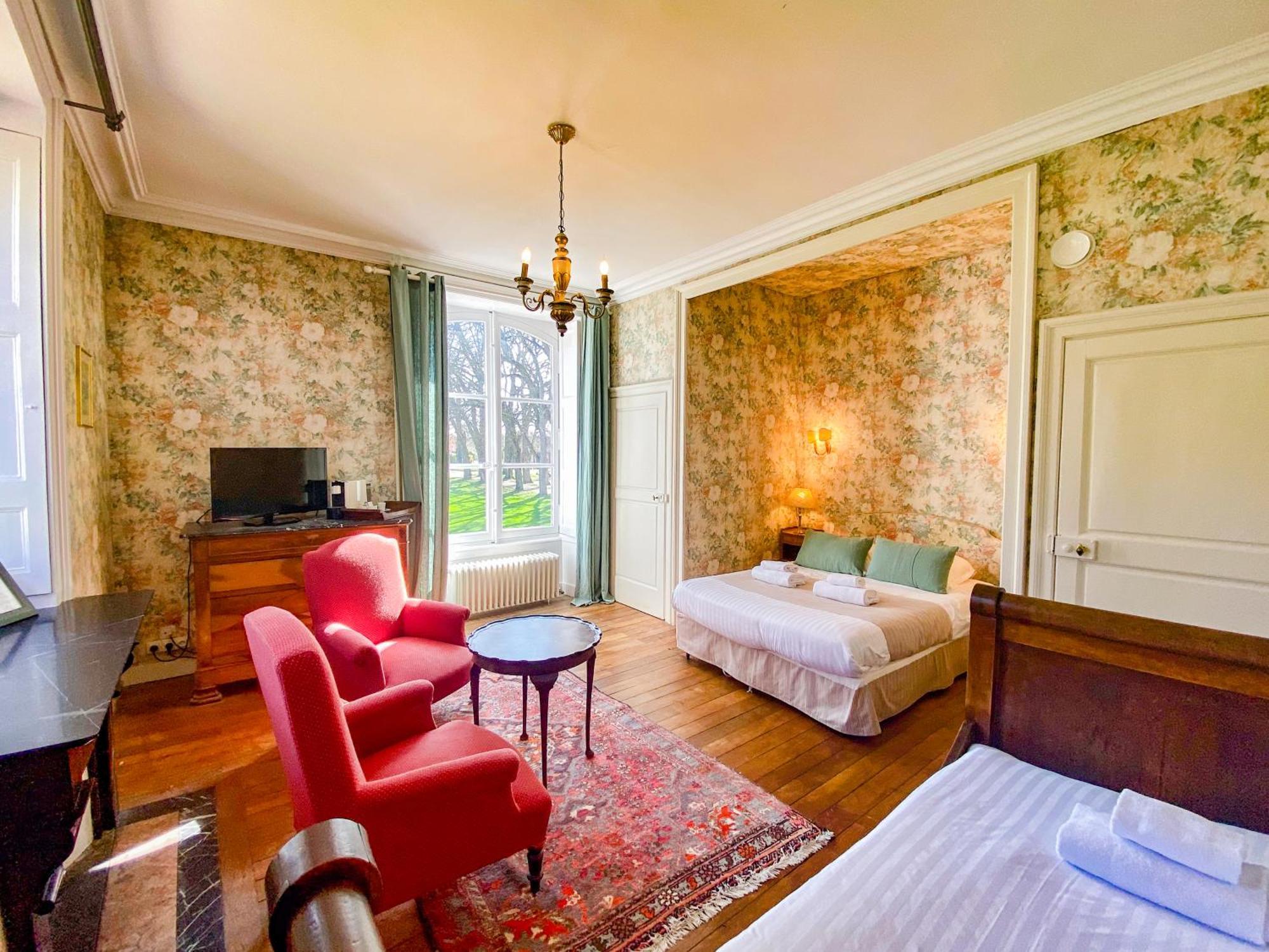 Hotel Haras De La Potardiere Crosmieres Exterior photo