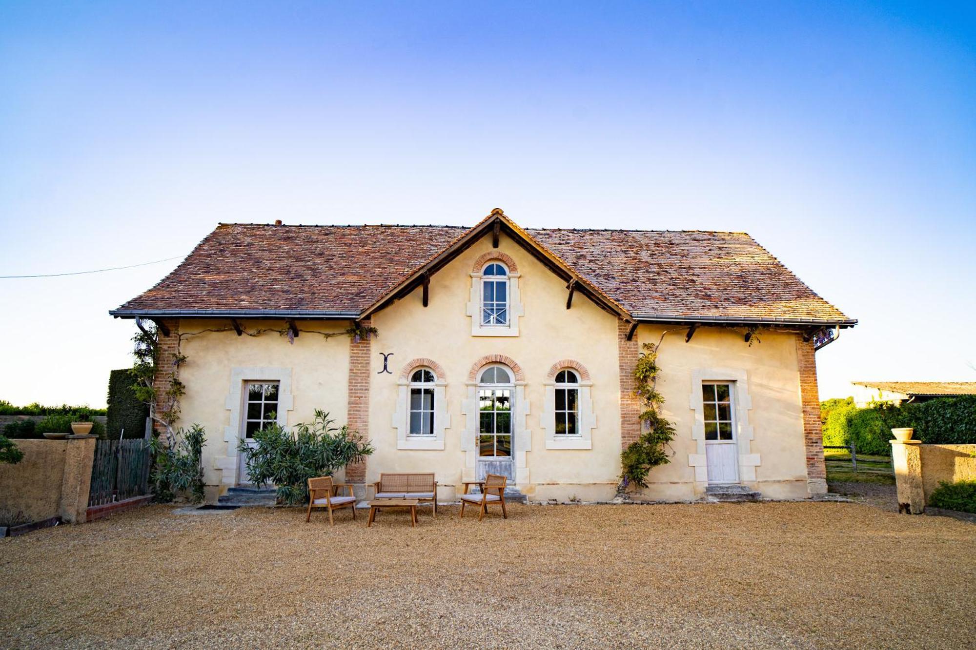 Hotel Haras De La Potardiere Crosmieres Exterior photo