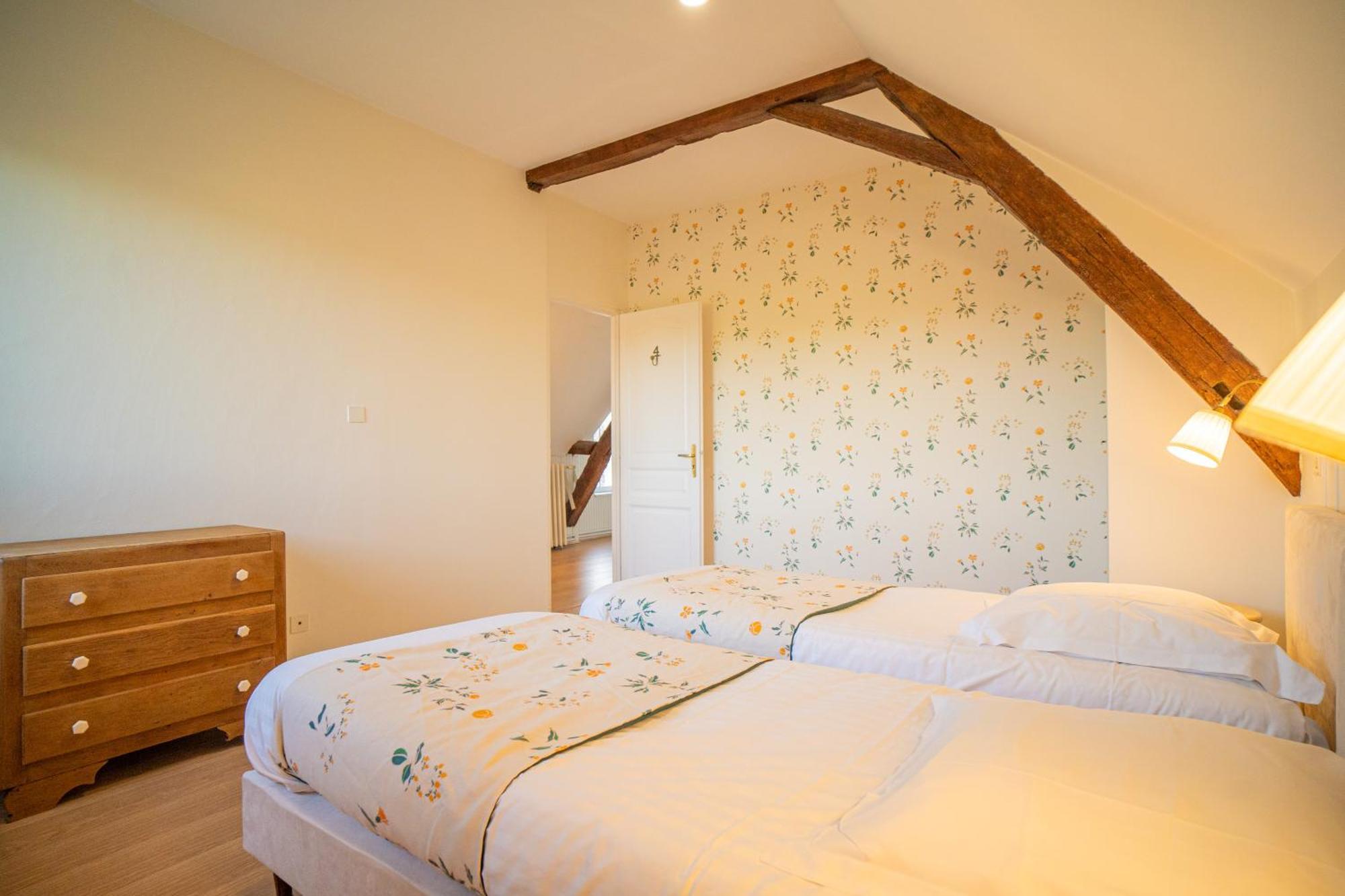 Hotel Haras De La Potardiere Crosmieres Exterior photo